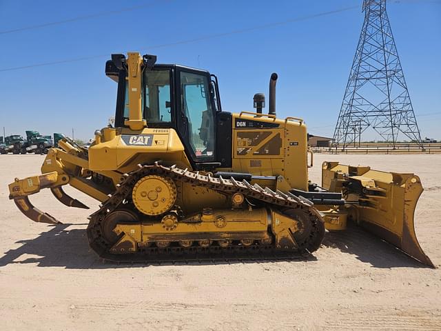 Image of Caterpillar D6N XL equipment image 3