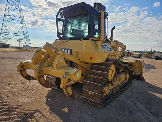 Image of Caterpillar D6N XL equipment image 4