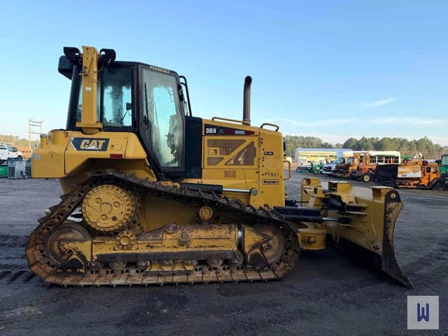 Image of Caterpillar D6N XL equipment image 4