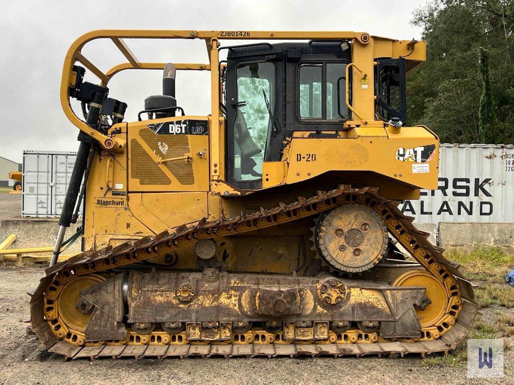Image of Caterpillar D6T LGP Primary image