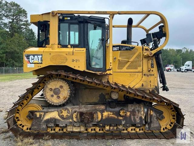Image of Caterpillar D6T LGP equipment image 4