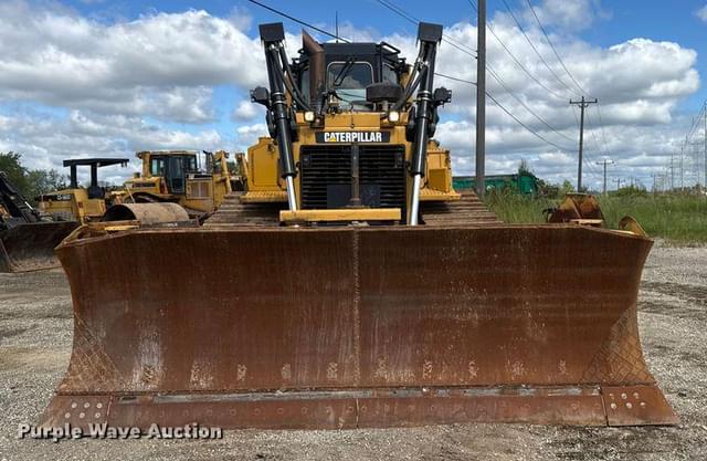 Image of Caterpillar D6T LGP equipment image 1