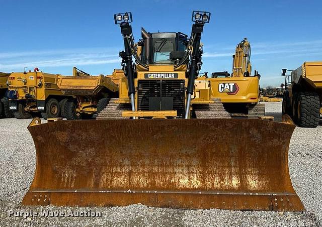 Image of Caterpillar D6T LGP equipment image 1