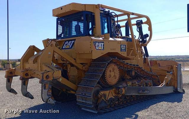 Image of Caterpillar D6T XL equipment image 4