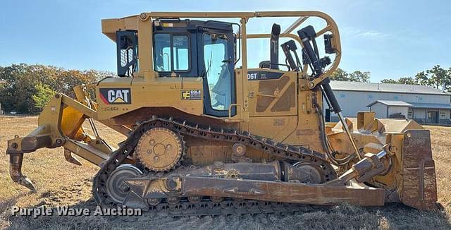 Image of Caterpillar D6T XL equipment image 3