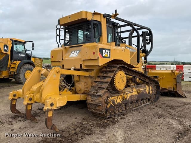 Image of Caterpillar D6TXL equipment image 4