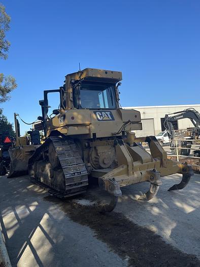 Image of Caterpillar D6T XL equipment image 3
