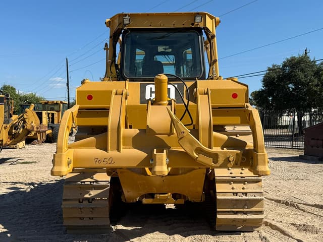 Image of Caterpillar D6T XW equipment image 3