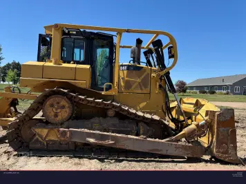 Main image Caterpillar D6T XW