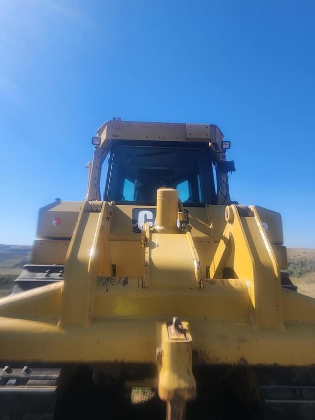 Image of Caterpillar D6T XW equipment image 3