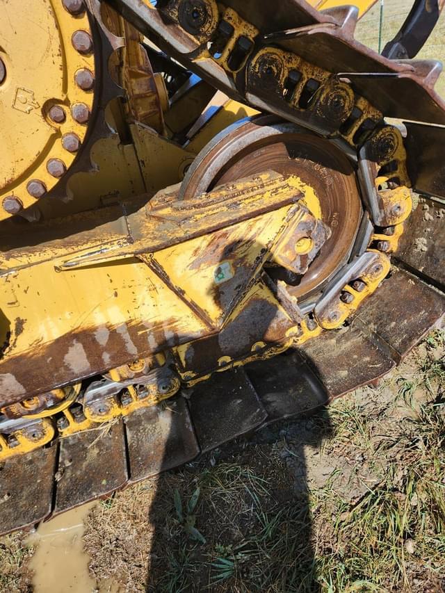 Image of Caterpillar D6T XW equipment image 4