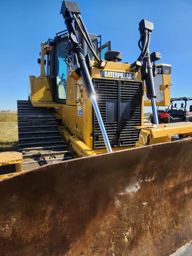Image of Caterpillar D6T XW equipment image 2
