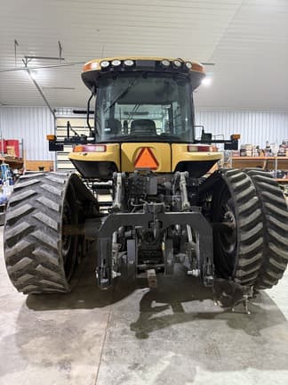 Image of Challenger MT765D equipment image 3