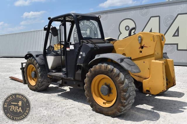 Image of Caterpillar TH407C equipment image 3