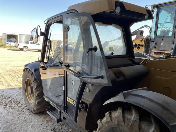 Image of Caterpillar TH407C equipment image 3