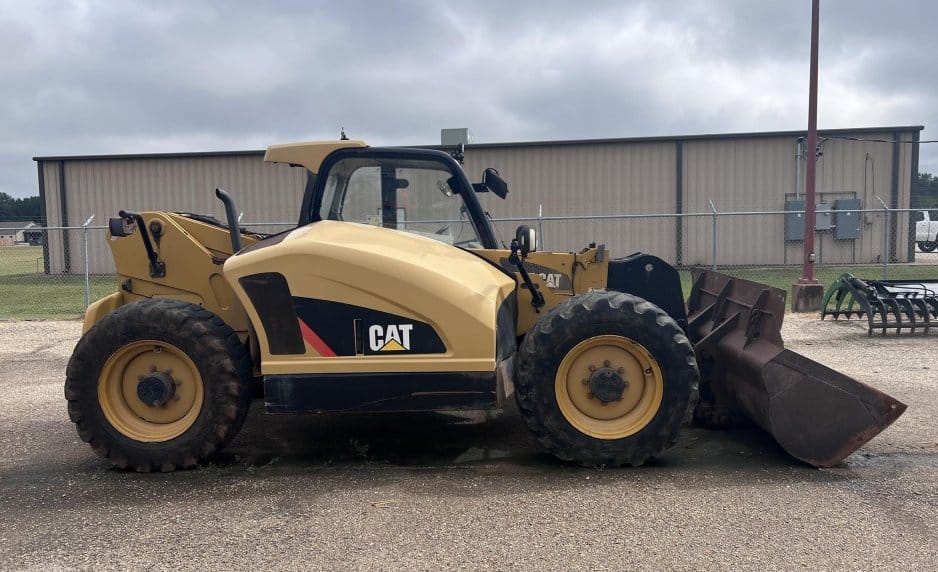 2014 Caterpillar TH407C Equipment Image0