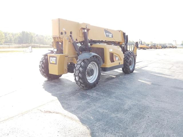 Image of Caterpillar TL1055C equipment image 4