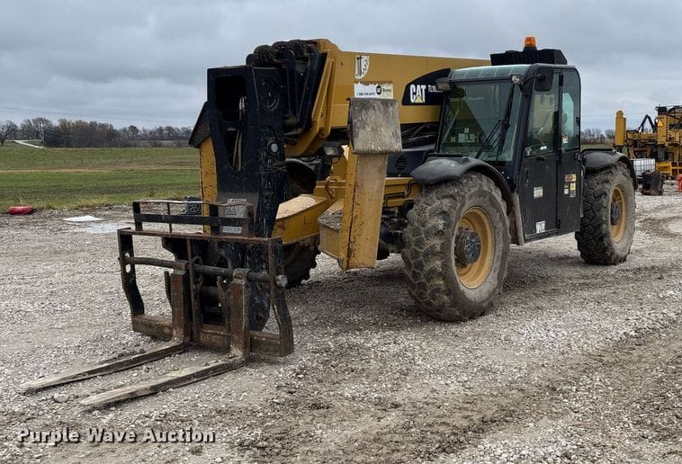 2014 Caterpillar TL1055C Equipment Image0