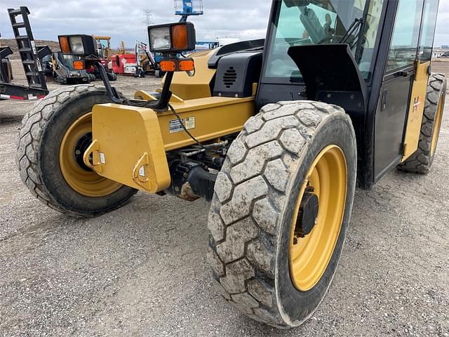 Image of Caterpillar TL642C equipment image 4