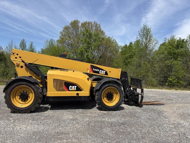 Image of Caterpillar TL642C equipment image 1