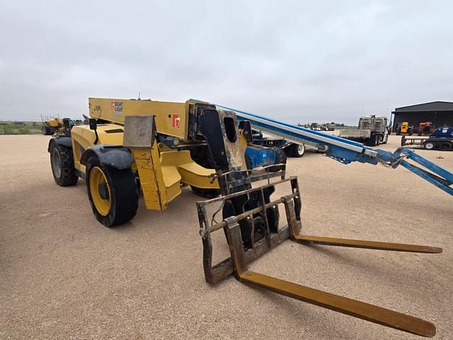 Image of Caterpillar TL943C equipment image 1