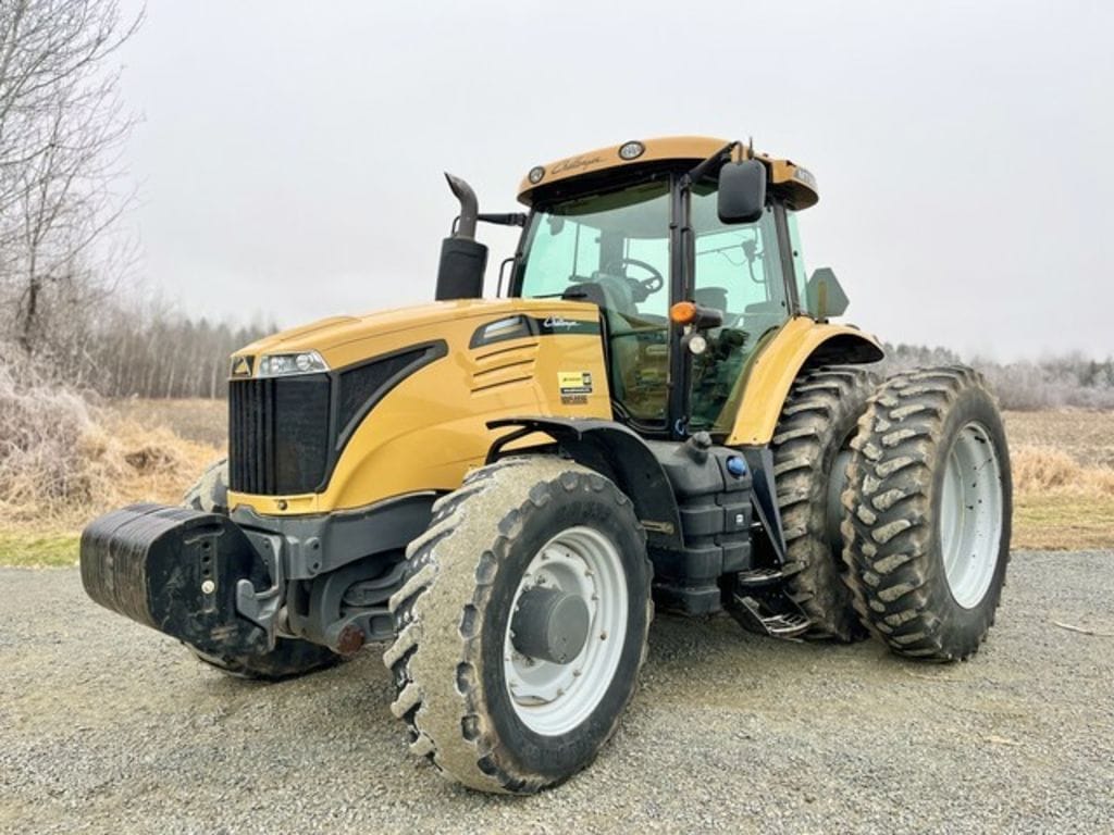 2014 Challenger MT585D Equipment Image0