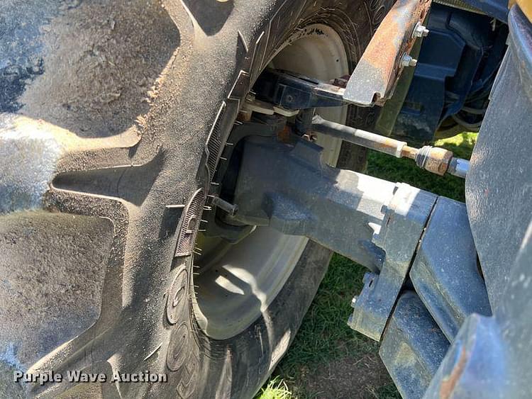 Main image Challenger MT585D 10