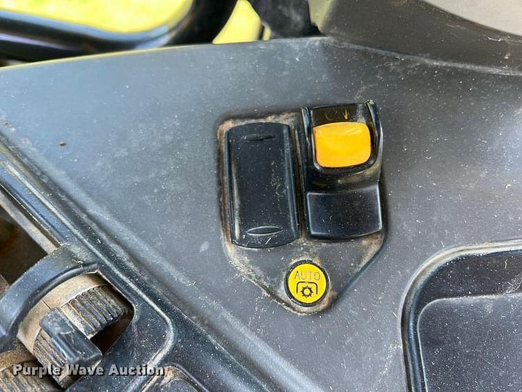 Main image Challenger MT585D 39