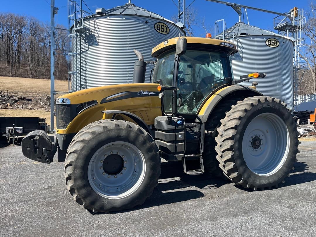 Image of Challenger MT665D Primary image