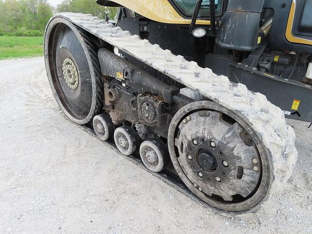 Image of Challenger MT755D equipment image 4