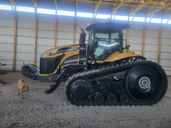 2014 Challenger MT765D Equipment Image0
