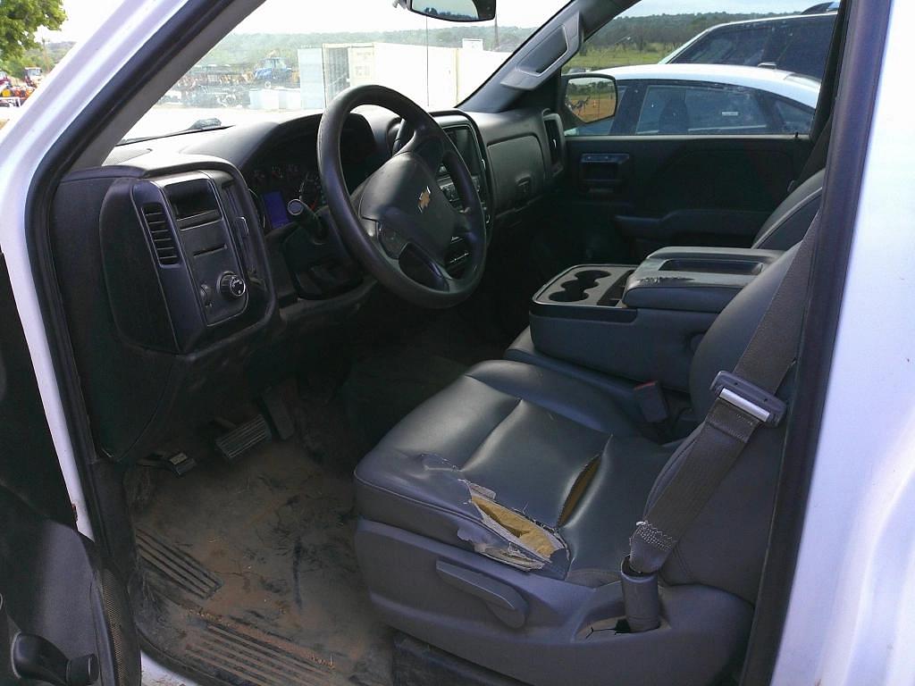 Image of Chevrolet Silverado Image 1
