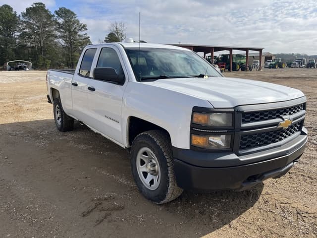 Image of Chevrolet 1500 equipment image 4