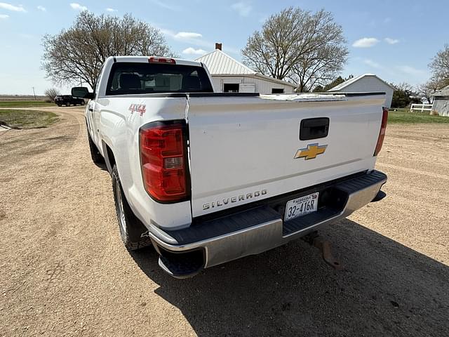 Image of Chevrolet 1500 equipment image 4