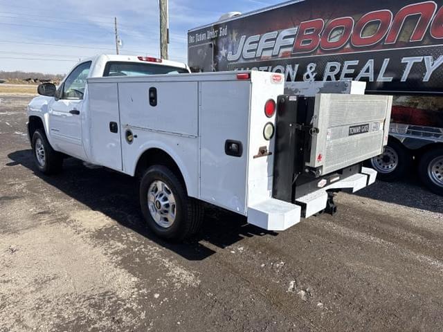 Image of Chevrolet 2500 equipment image 1