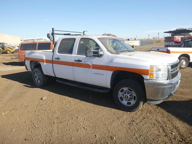 Image of Chevrolet 2500 equipment image 1