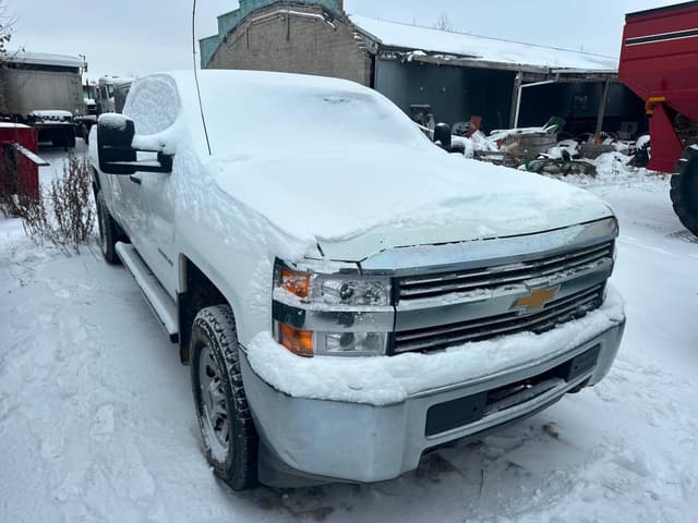 Image of Chevrolet 2500 equipment image 1