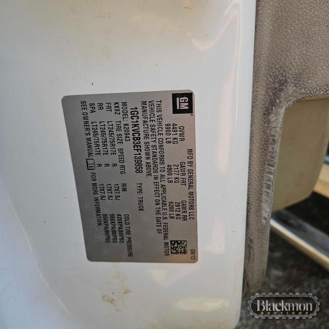 Image of Chevrolet 2500HD equipment image 4