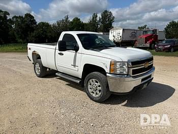 2014 Chevrolet 2500HD Equipment Image0