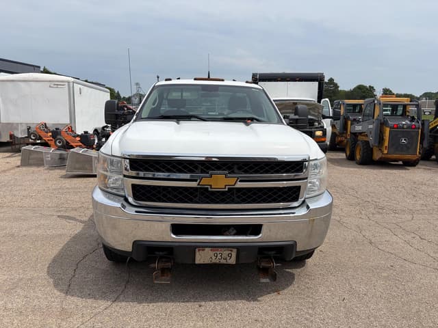 Image of Chevrolet 3500 equipment image 1