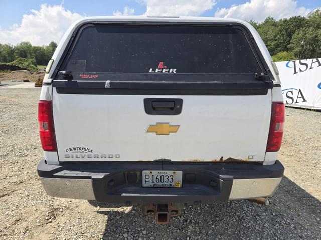 Image of Chevrolet 3500HD equipment image 3