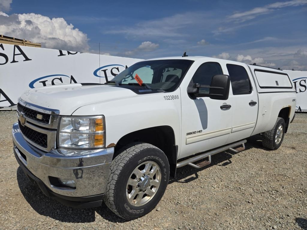 2014 Chevrolet 3500HD Equipment Image0