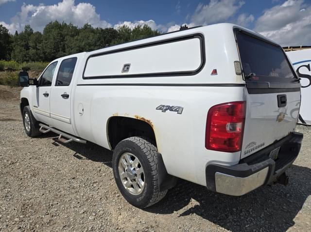 Image of Chevrolet 3500HD equipment image 2