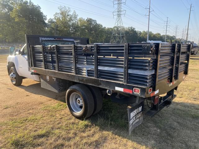 Image of Chevrolet 3500 equipment image 1