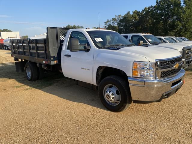 Image of Chevrolet 3500 equipment image 3