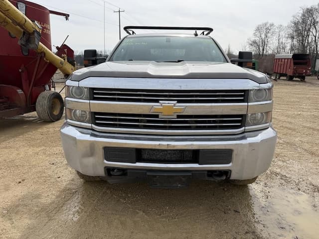 Image of Chevrolet 3500HD equipment image 1