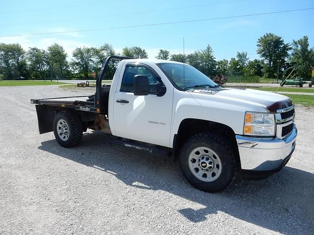 Image of Chevrolet 3500HD equipment image 4