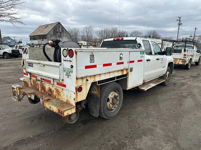 Image of Chevrolet 3500HD equipment image 4