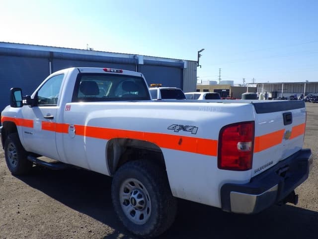 Image of Chevrolet 3500HD equipment image 3