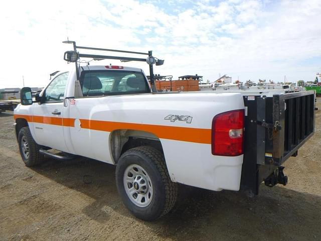 Image of Chevrolet 3500HD equipment image 3